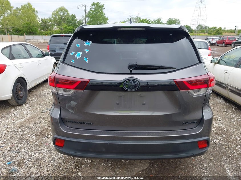 TOYOTA HIGHLANDER - zdjęcie 17
