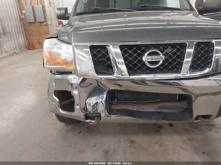 2011 NISSAN TITAN auction photo 6