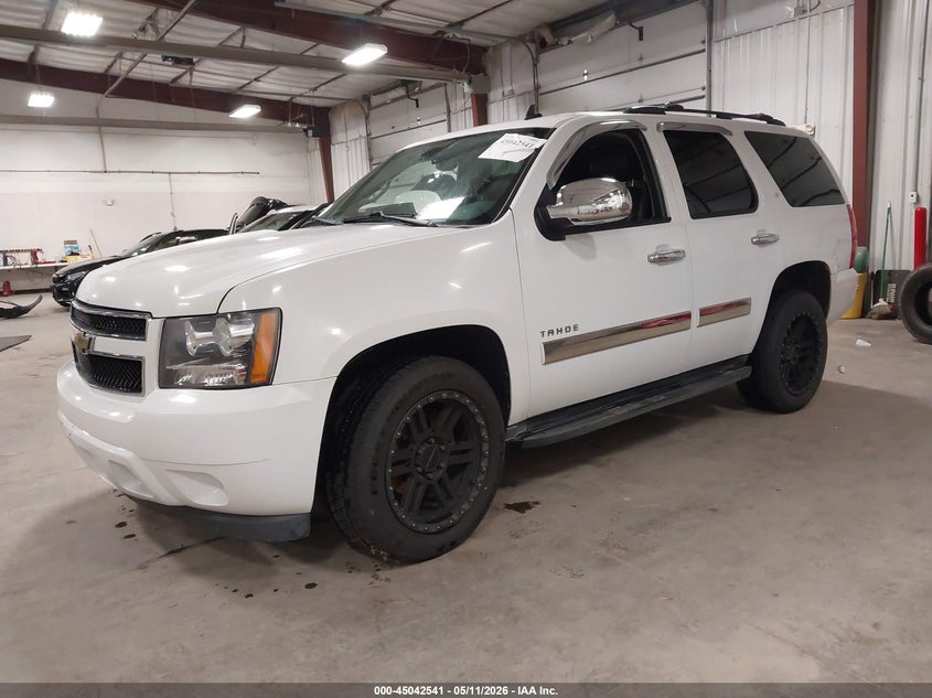 2011 Chevrolet Tahoe Lt 1GNSKBE02BR386580 photo 1