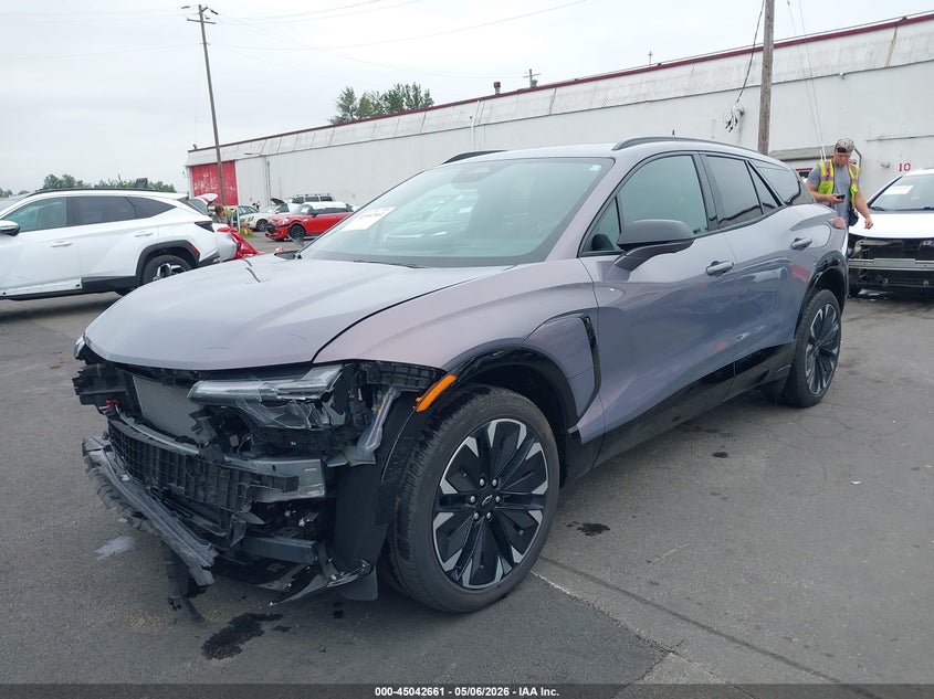2024 CHEVROLET BLAZER EV auction photo 2