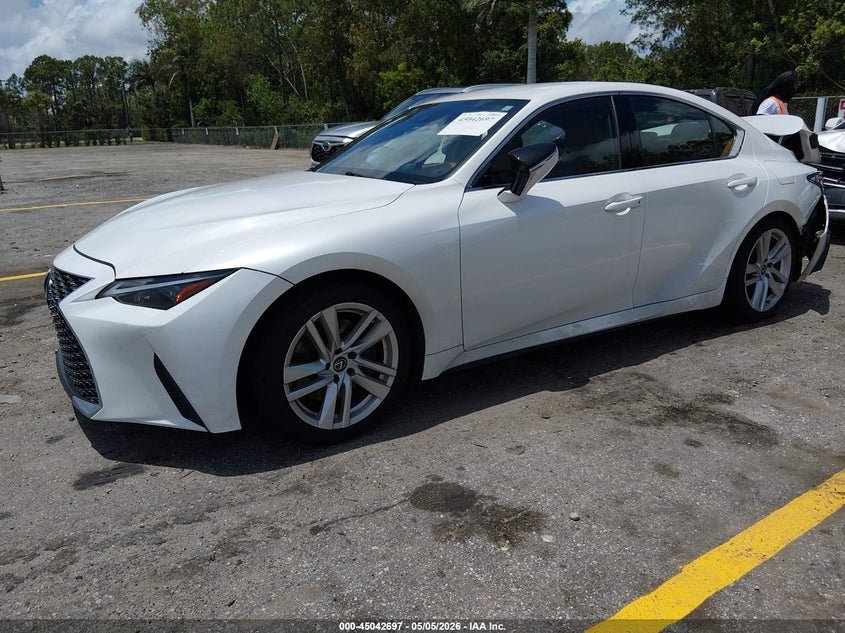 Vin: jthaa1d25m5114733, lot: 45540214, lexus is 300 20212