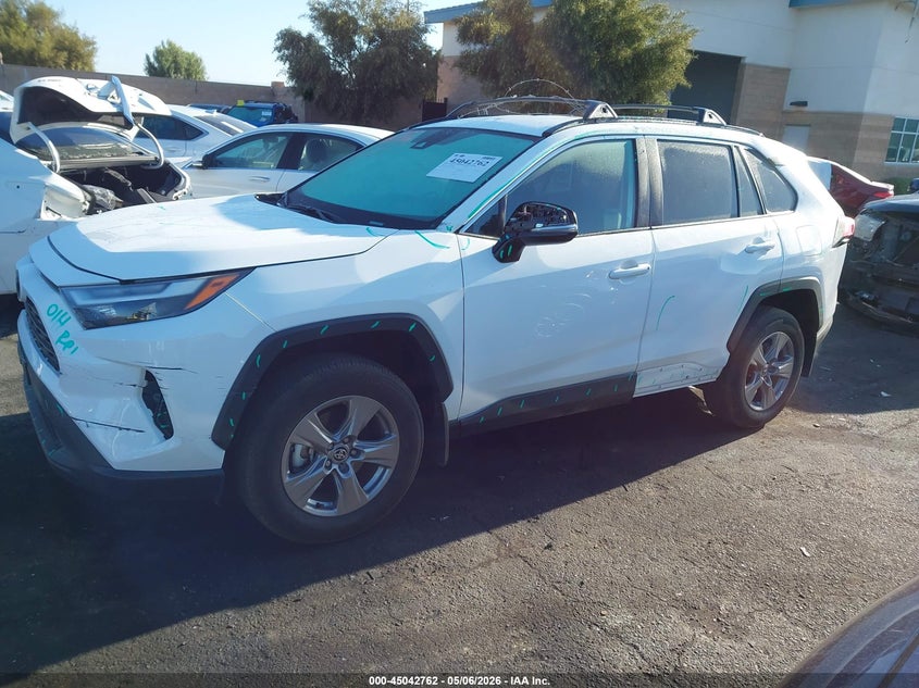 VIN 2T3W1RFV8SW396983 2025 TOYOTA RAV4 XLE