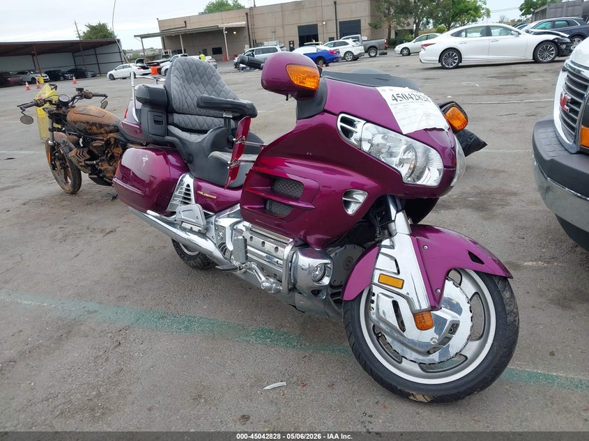 HONDA GL1800 2004. Lot# 45042828. VIN 1HFSC47084A300579. Photo 1