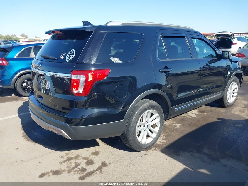 Vin: 1fm5k7d82hgd42833, lot: 45540430, ford explorer xlt 20174