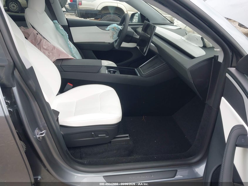 2026 TESLA MODEL Y auction photo 5
