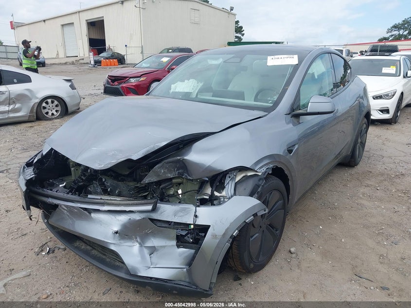 2026 TESLA MODEL Y auction photo 6