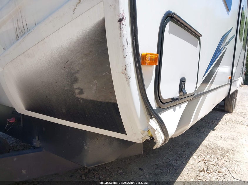 2022 COACHMEN FREEDOM EXPRESS auction photo 6