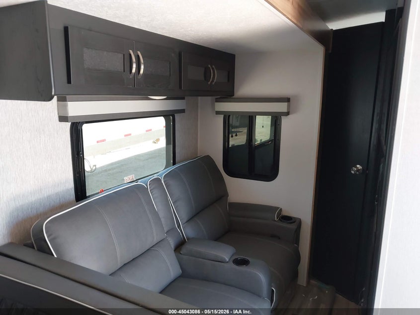 2022 COACHMEN FREEDOM EXPRESS auction photo 8