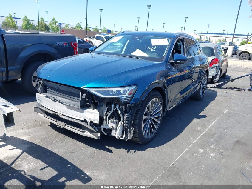 Vin: wa1vabge9kb024797, lot: 45540964, audi e-tron premium plus 20192