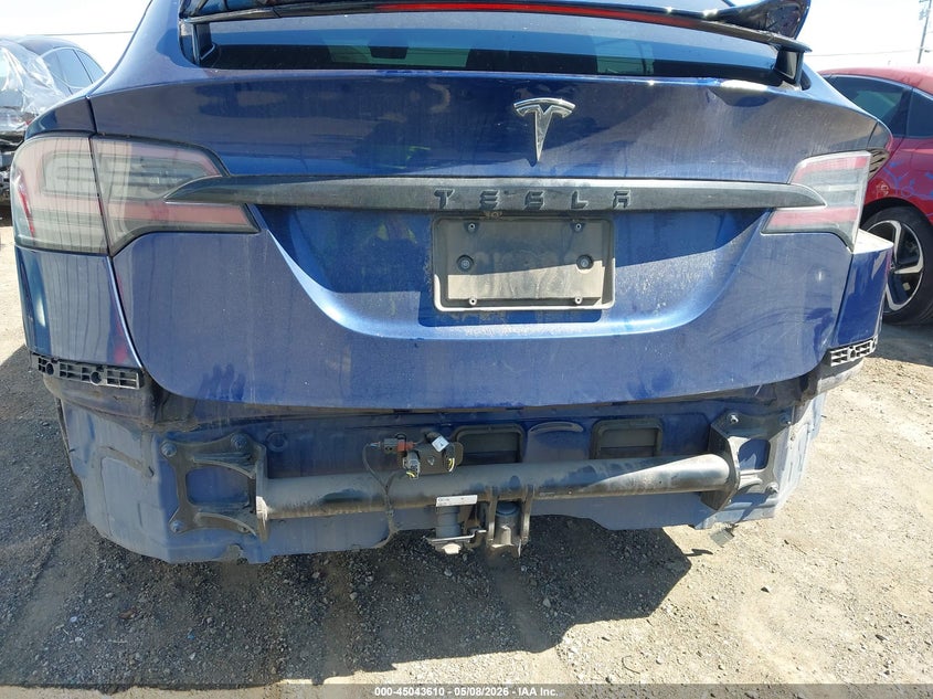 2022 Tesla Model X Dual Motor All-Wheel Drive VIN: 7SAXCBE54NF349566 Lot: 45043610