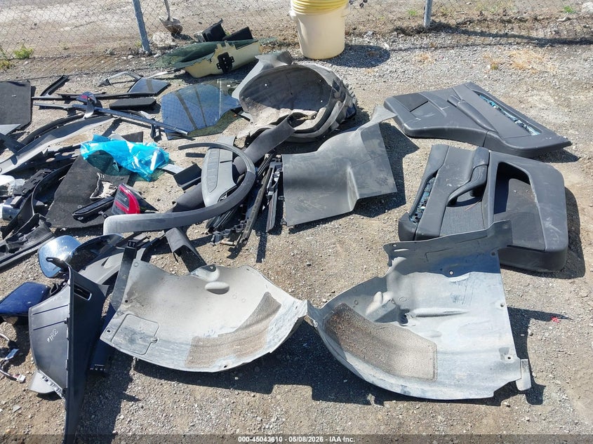 2022 Tesla Model X Dual Motor All-Wheel Drive VIN: 7SAXCBE54NF349566 Lot: 45043610