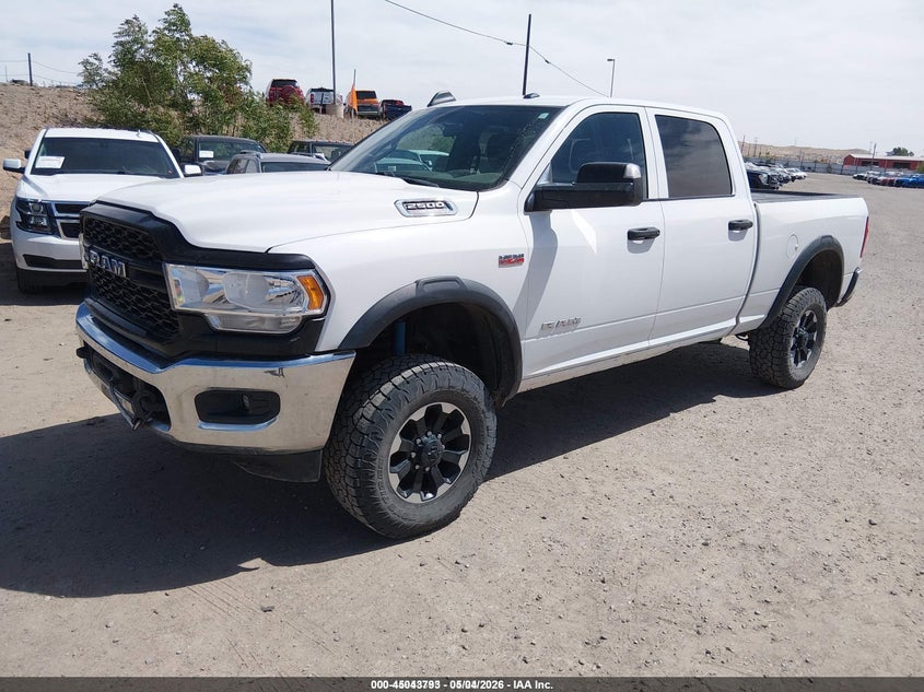 Vin: 3c6tr5cj8mg652166, lot: 45541310, ram 2500 tradesman  4x4 6'4 box 20212