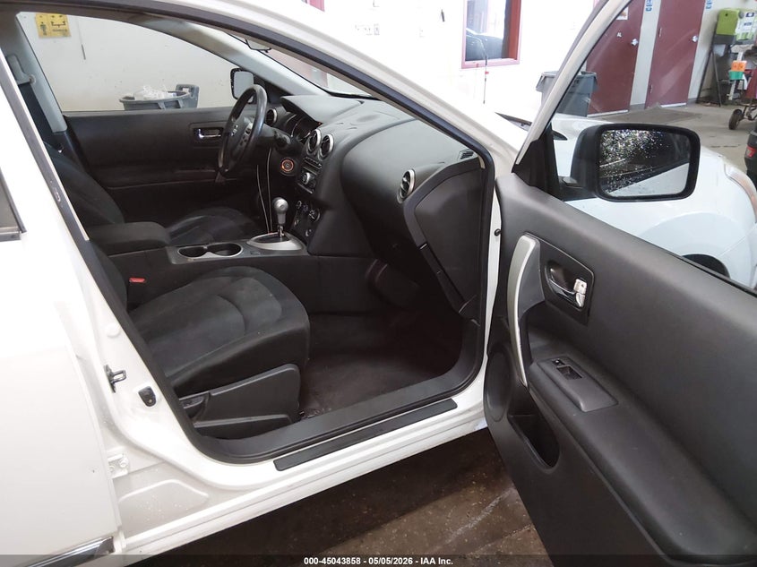2013 NISSAN ROGUE auction photo 5