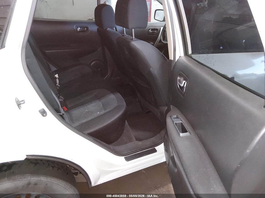 2013 NISSAN ROGUE auction photo 8