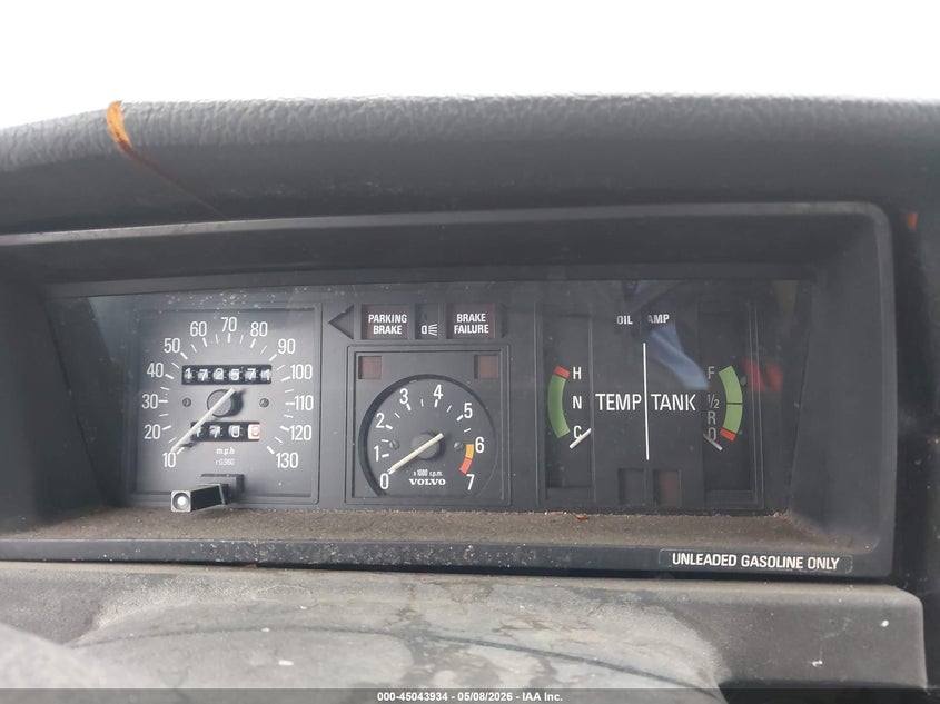 1977 Volvo 242 Dl VIN: VC24245H1116831 Lot: 45043934