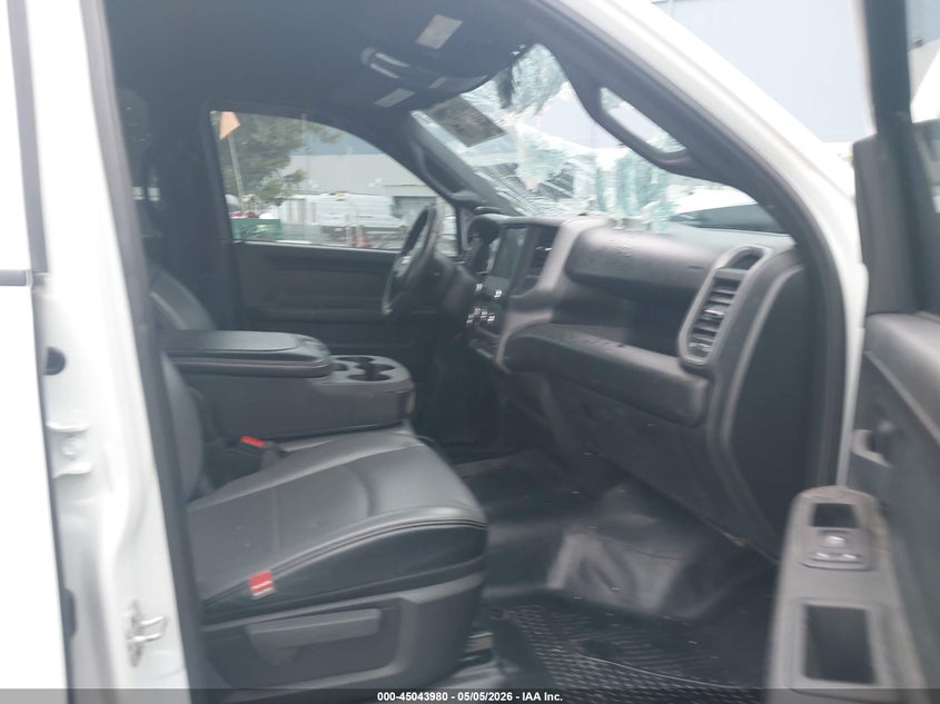 2024 RAM 3500 CHASSIS auction photo 7