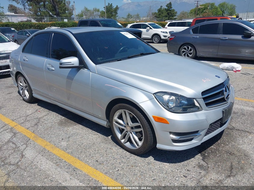 MERCEDES-BENZ C 250 2014. Lot# 45044056. VIN WDDGF4HB1EG233755. Photo 1