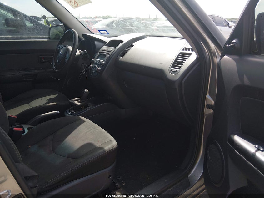 2013 KIA SOUL auction photo 5