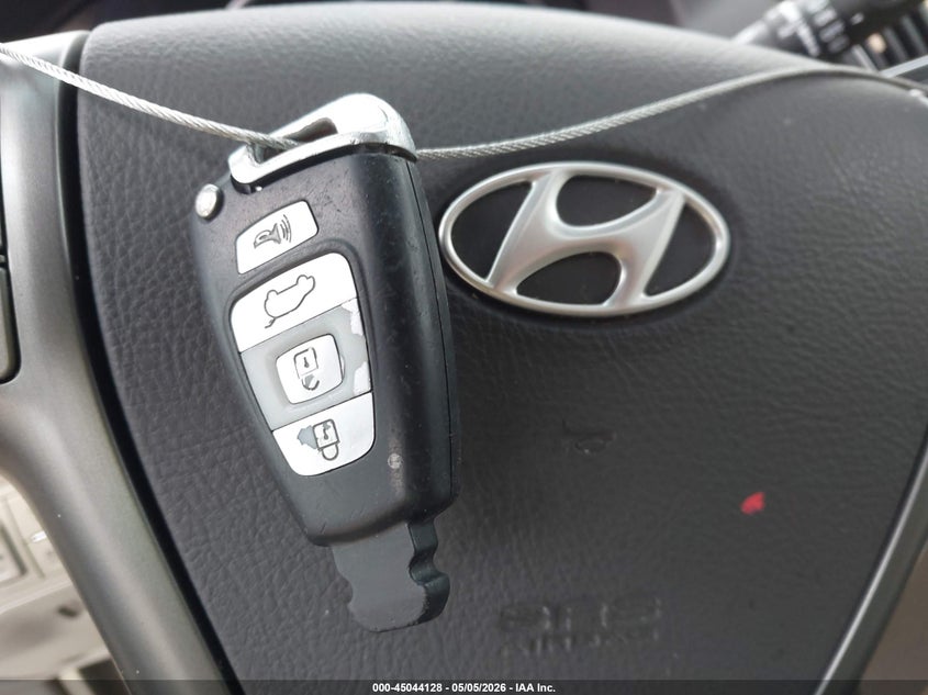 2008 Hyundai Veracruz Gls/Limited/Se VIN: KM8NU73C18U066081 Lot: 45044128