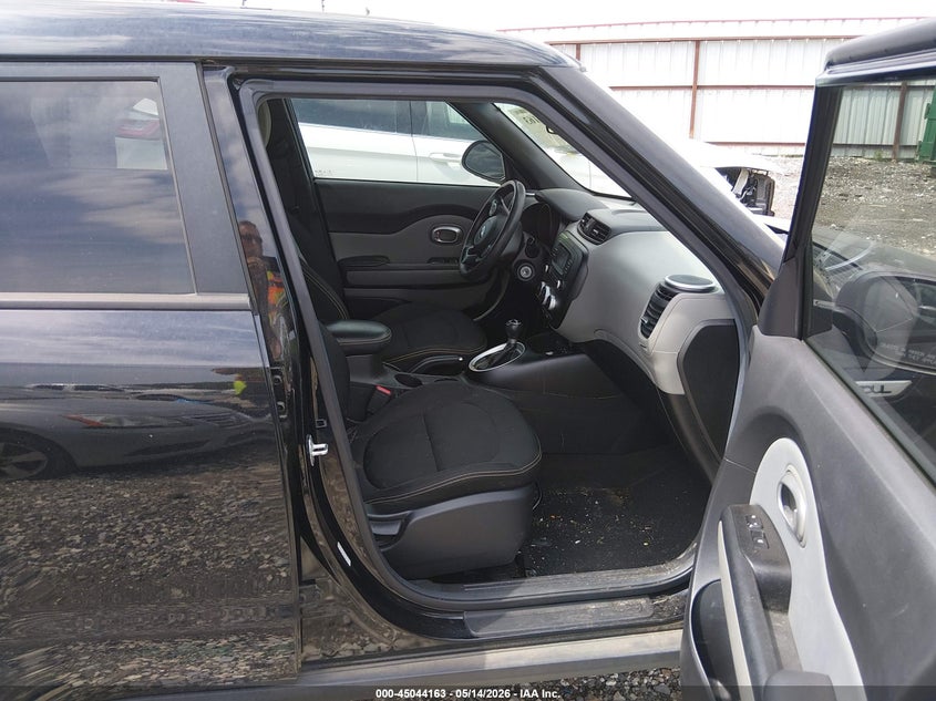 2015 KIA SOUL auction photo 5