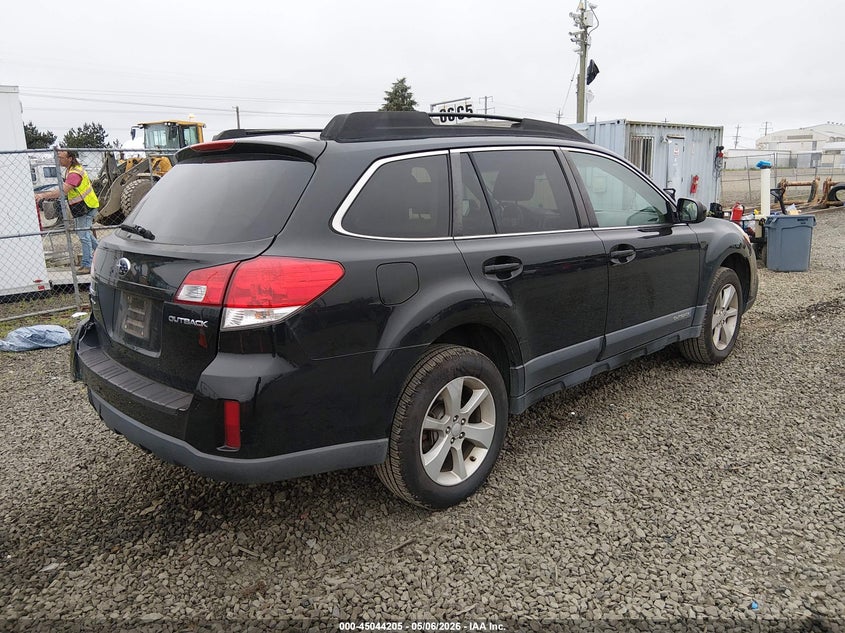 Vin: 4s4brccc0d3251798, lot: 45541722, subaru outback 2.5i premium 20134