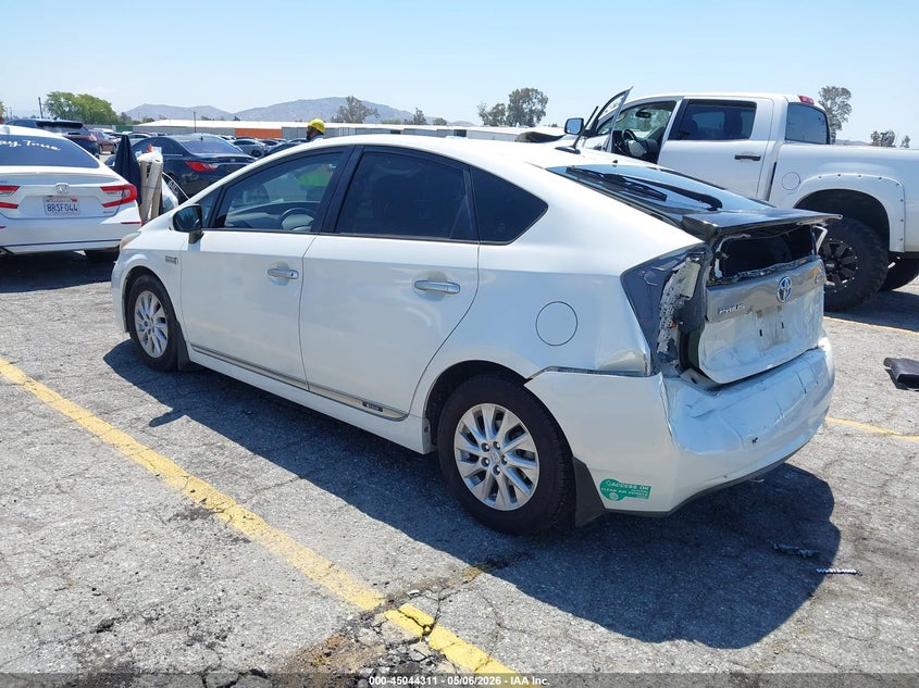 AtlanticExpress - Toyota Prius Plug-In