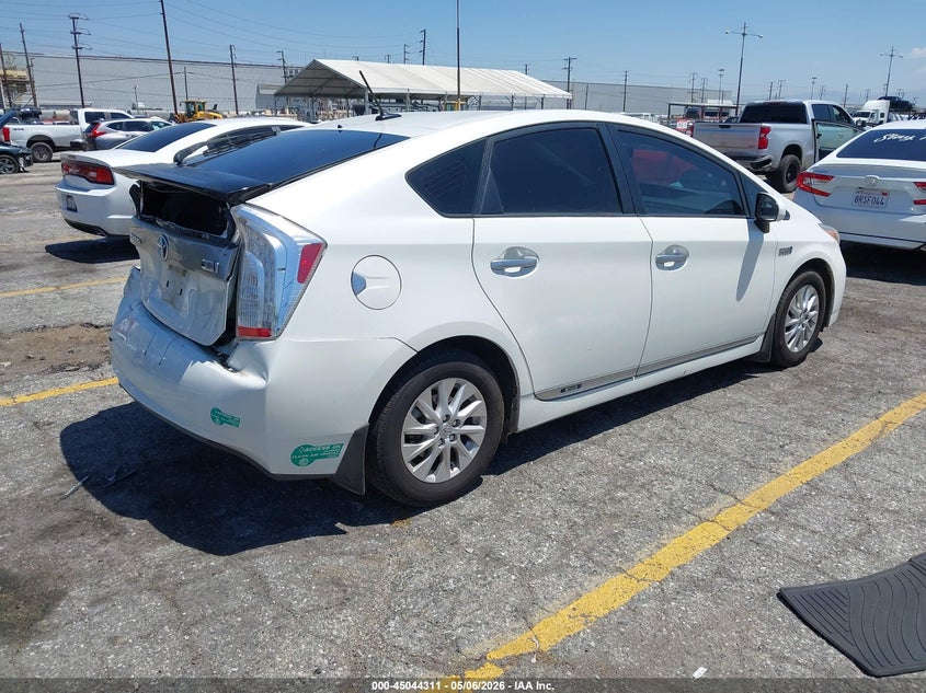 AtlanticExpress - Toyota Prius Plug-In