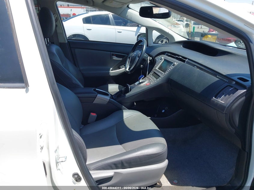 AtlanticExpress - Toyota Prius Plug-In