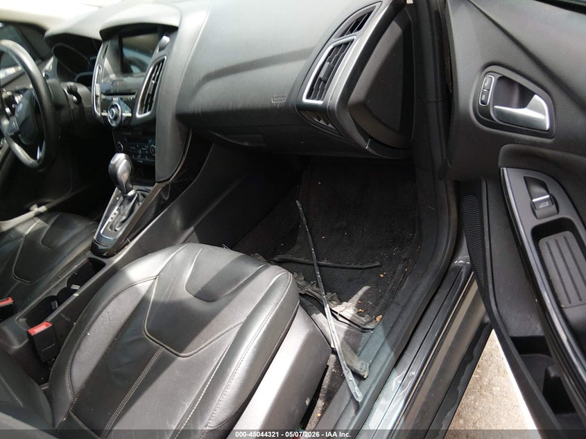 2018 FORD FOCUS auction photo 5