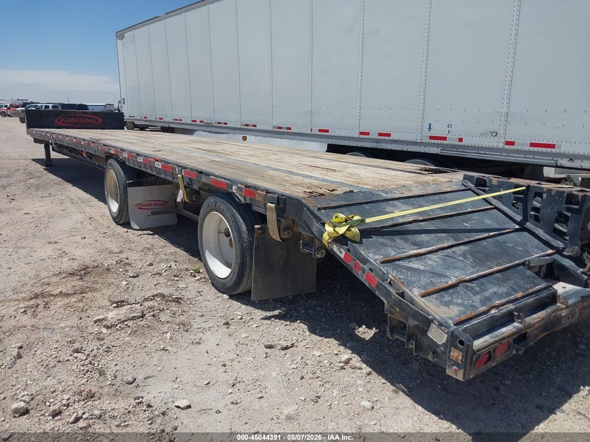 2023 DURA HAUL FLATBED TRAILER auction photo 3