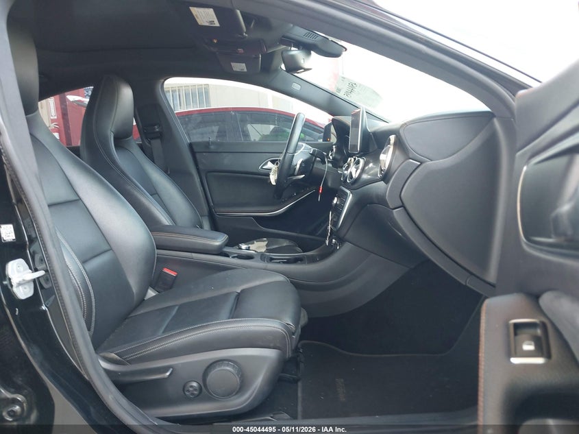 2016 MERCEDES-BENZ CLA 250 auction photo 5