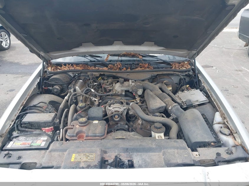 2010 Mercury Grand Marquis Ls (Fleet Only) VIN: 2MEBM7FV9AX627645 Lot: 45044799