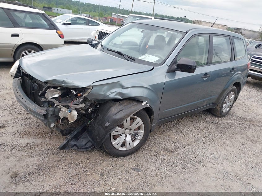 2010 Subaru Forester 2.5x JF2SH6AC5AH740127 photo 1