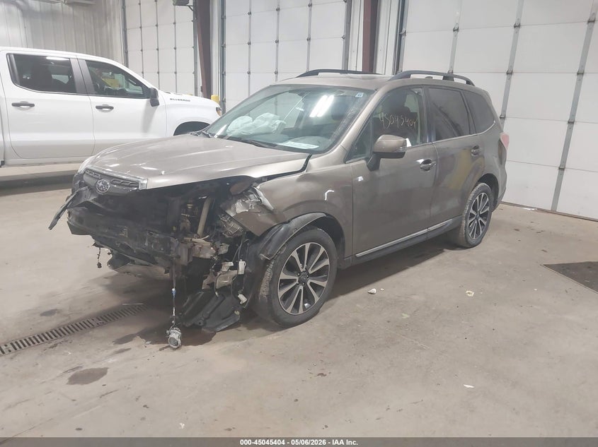 Vin: jf2sjgtc7hh439263, lot: 45542934, subaru forester 2.0xt touring 20172