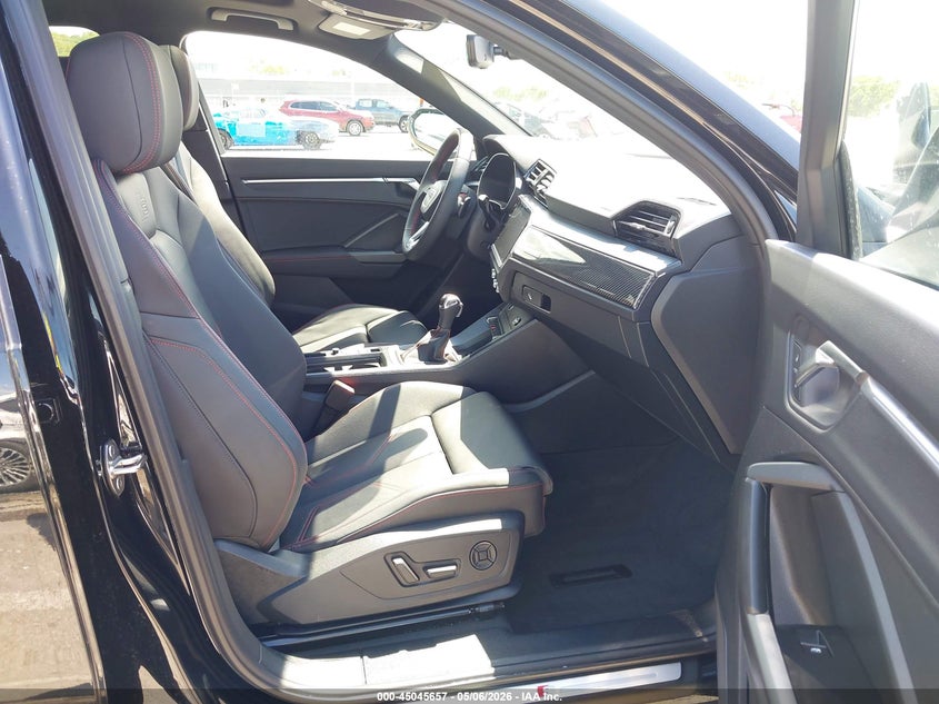 2025 AUDI Q3 PREMIUM 45 TFSI S LINE QUATTRO TIPTRONIC — Фото 5