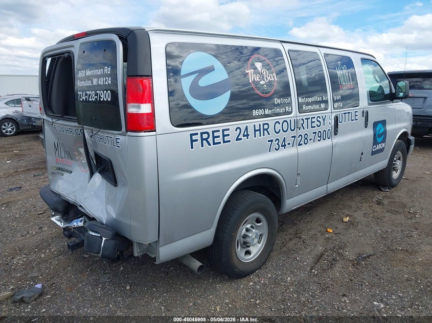 2023 CHEVROLET EXPRESS PASSENGER auction photo 4