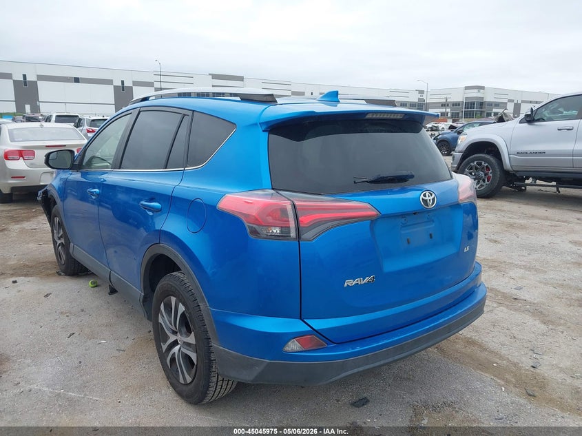VIN JTMZFREV7JJ735049 2018 TOYOTA RAV4 LE