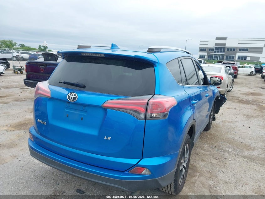 VIN JTMZFREV7JJ735049 2018 TOYOTA RAV4 LE