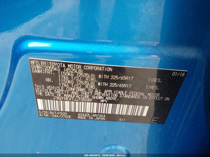 VIN JTMZFREV7JJ735049 2018 TOYOTA RAV4 LE