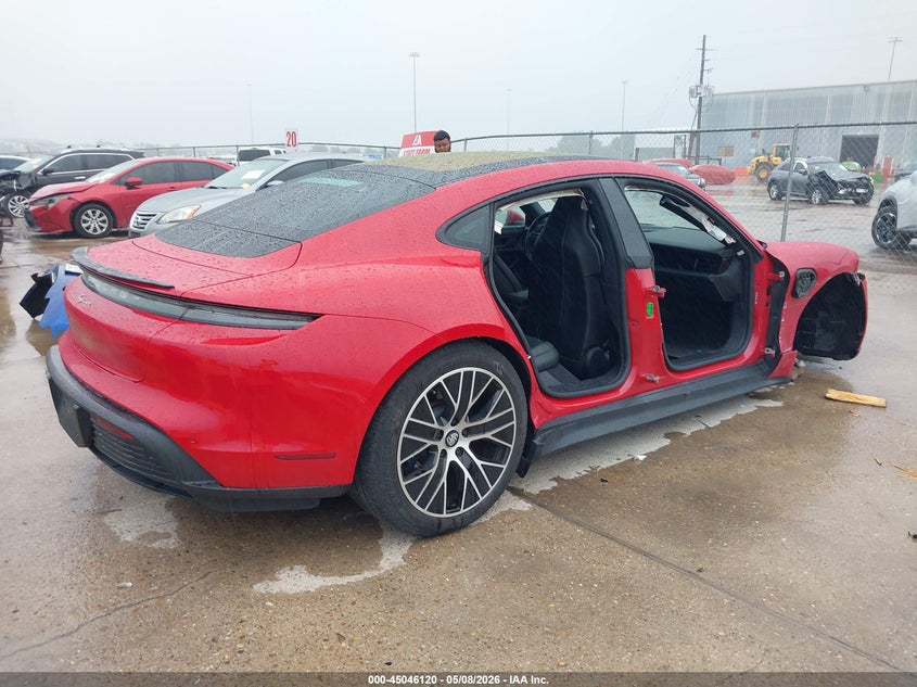 2022 PORSCHE TAYCAN auction photo 4