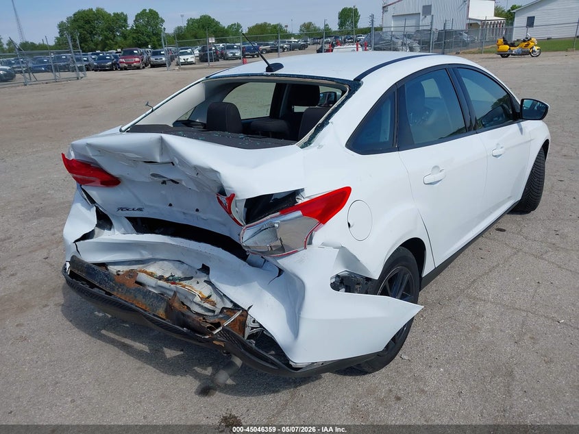 Vin: 1fadp3f2xhl299083, lot: 45543889, ford focus se 20174