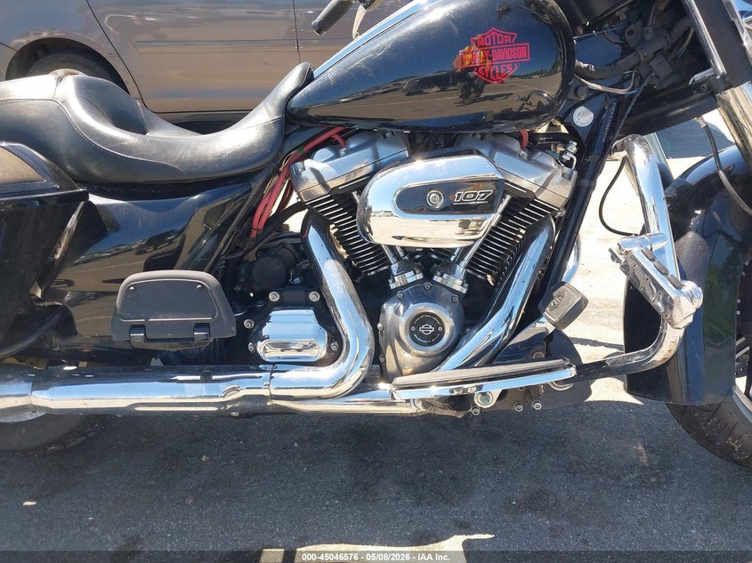 2019 HARLEY-DAVIDSON FLHT auction photo 8