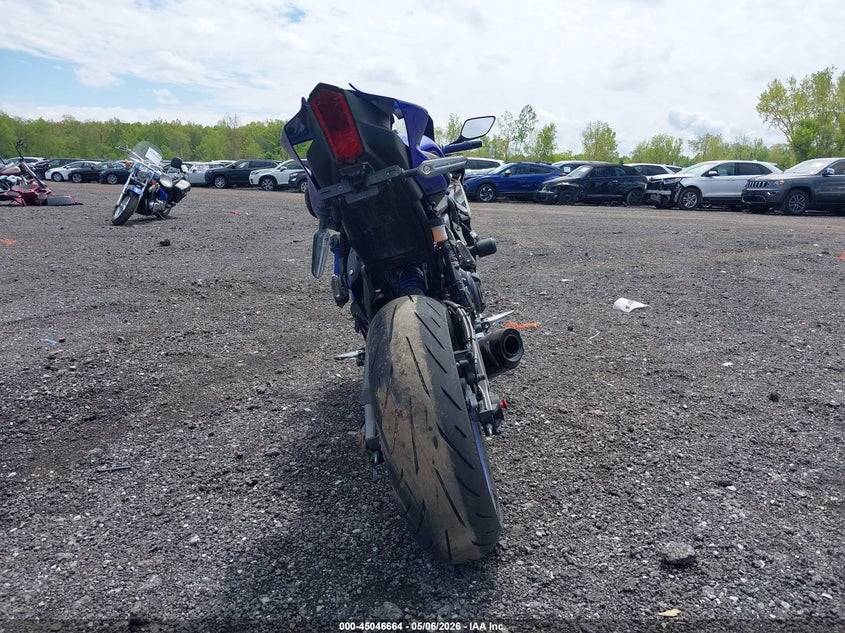 2025 Yamaha Yzfr7 VIN: JYARM38E8SA019899 Lot: 45046664