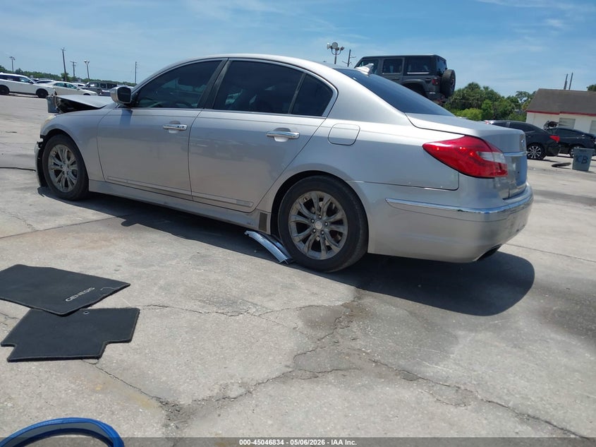2013 HYUNDAI GENESIS auction photo 3