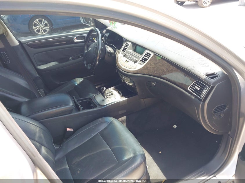 2013 HYUNDAI GENESIS auction photo 5