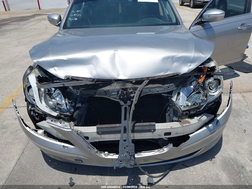 2013 HYUNDAI GENESIS auction photo 6