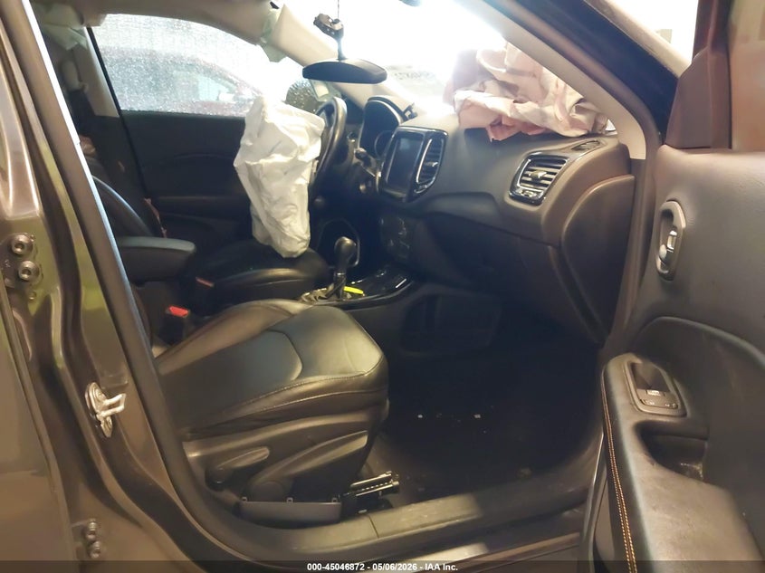 2020 JEEP COMPASS auction photo 5