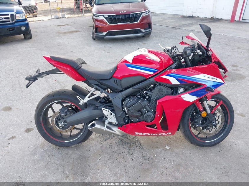 2026 Honda Cbr650 R VIN: MLHRH155XT5201693 Lot: 45046899