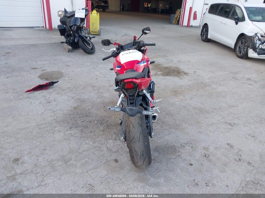 2026 Honda Cbr650 R VIN: MLHRH155XT5201693 Lot: 45046899