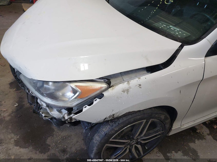 2017 HONDA ACCORD auction photo 6